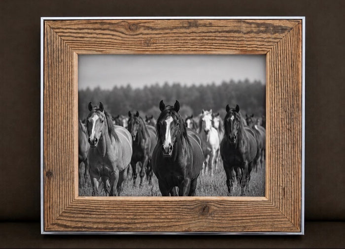 Cadre photo simple en vieux bois de bardage, fait main, Atelier Olivier LeRat