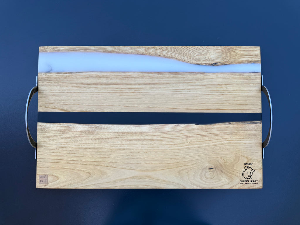 Plateau de service artisanal en bois et résine blanche, forme rectangulaire, référence XL1 – vue 2